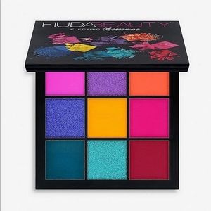 Huda Beauty palette